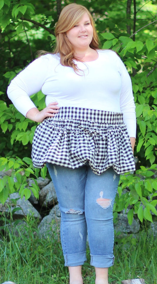 Gathering Apron in Black and White Plaid 100% Cotton Homespun in Reg and Plus Size, front view 