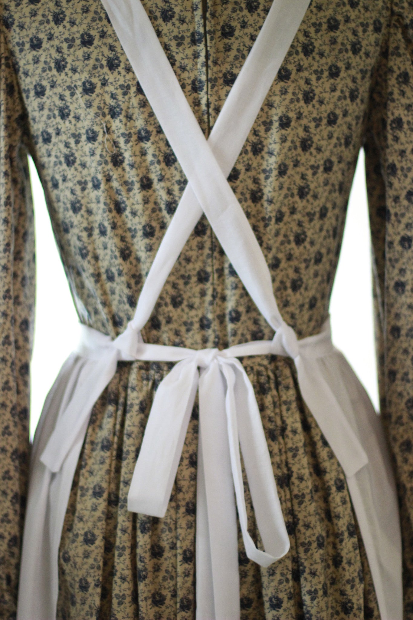 Lace Batiste Bib Apron