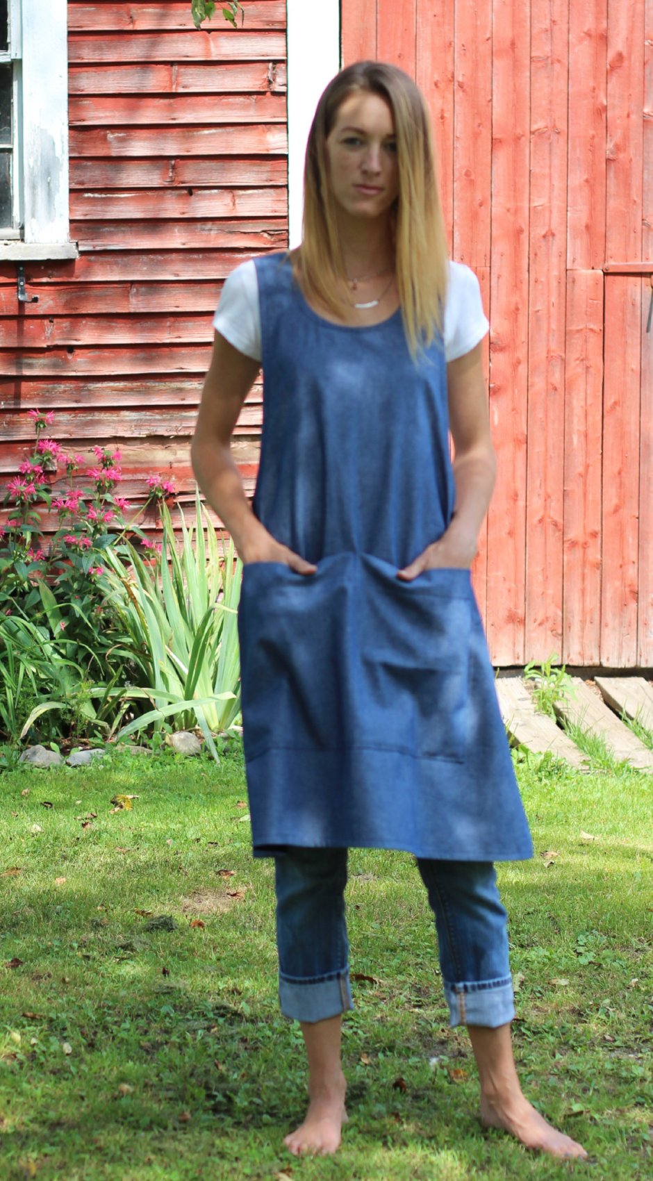 XS-5X No Tie Crossback Apron with Front Pocket in Denim, front view