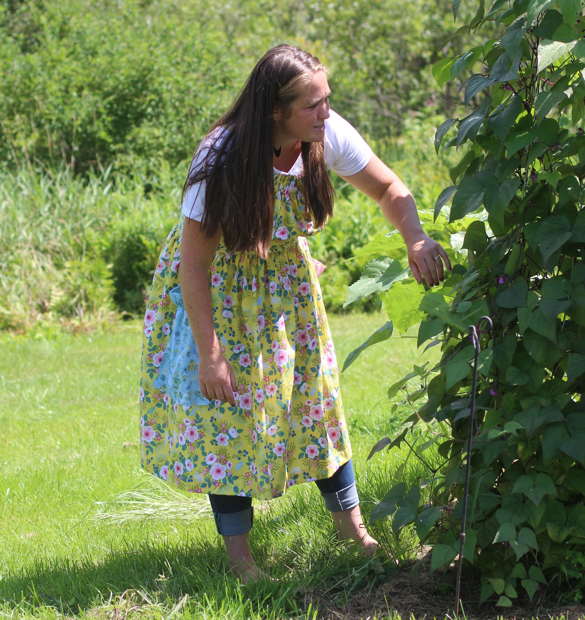 Gathered Bib Apron in Yellow Floral - Picking beans
