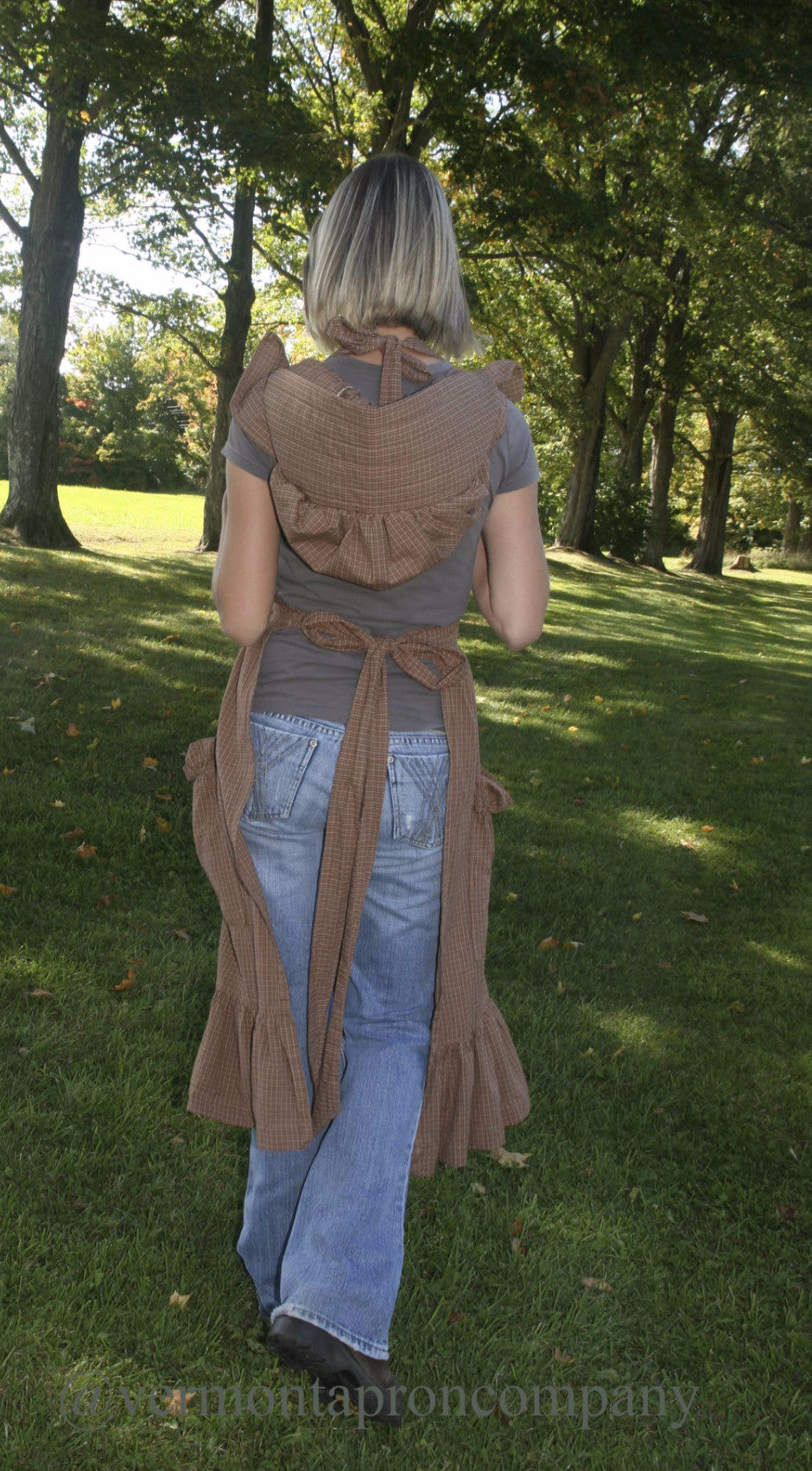 Prairie Apron in Country Brown 100% Cotton Homespun, back view