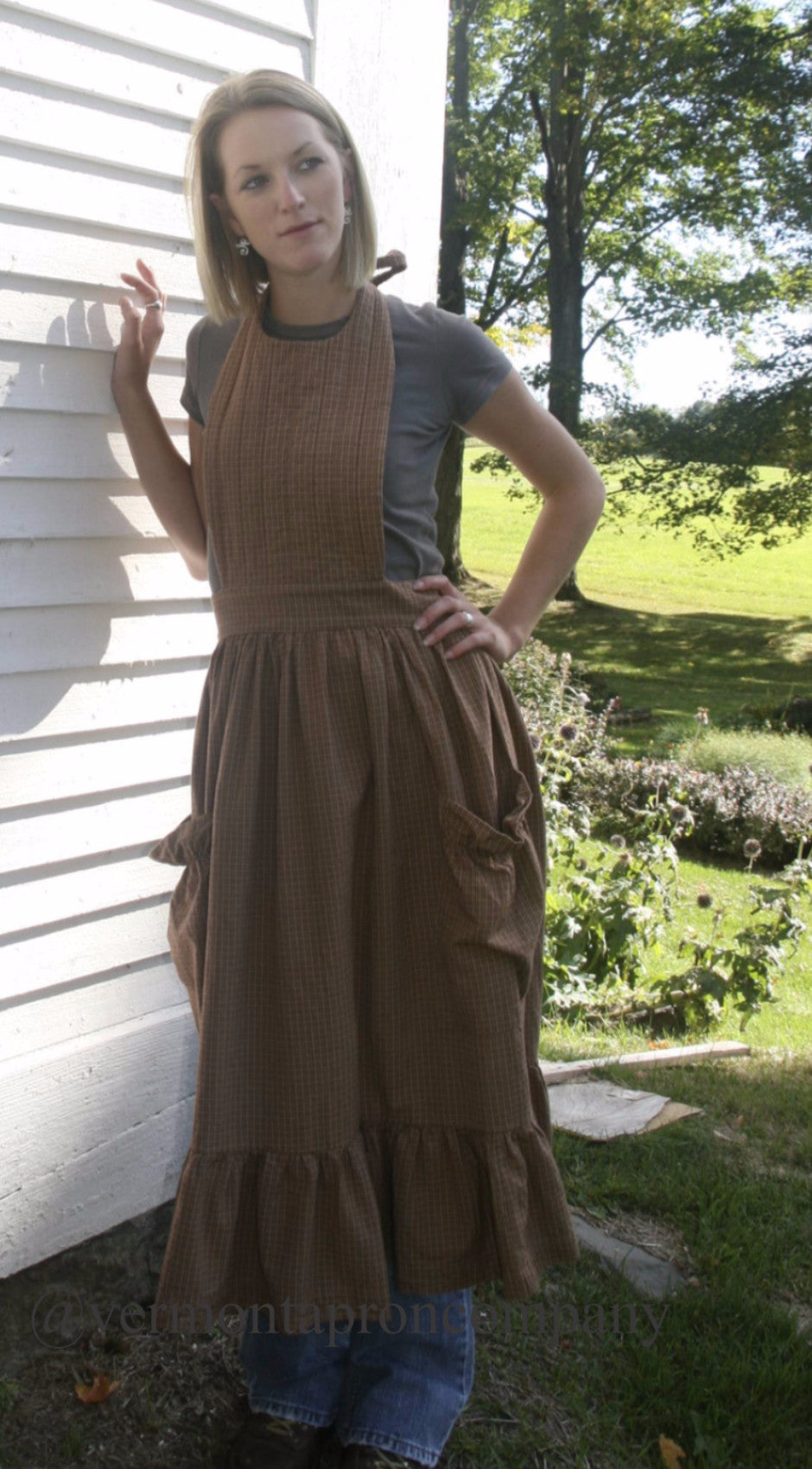 Prairie Apron in Country Brown 100% Cotton Homespun, front view 