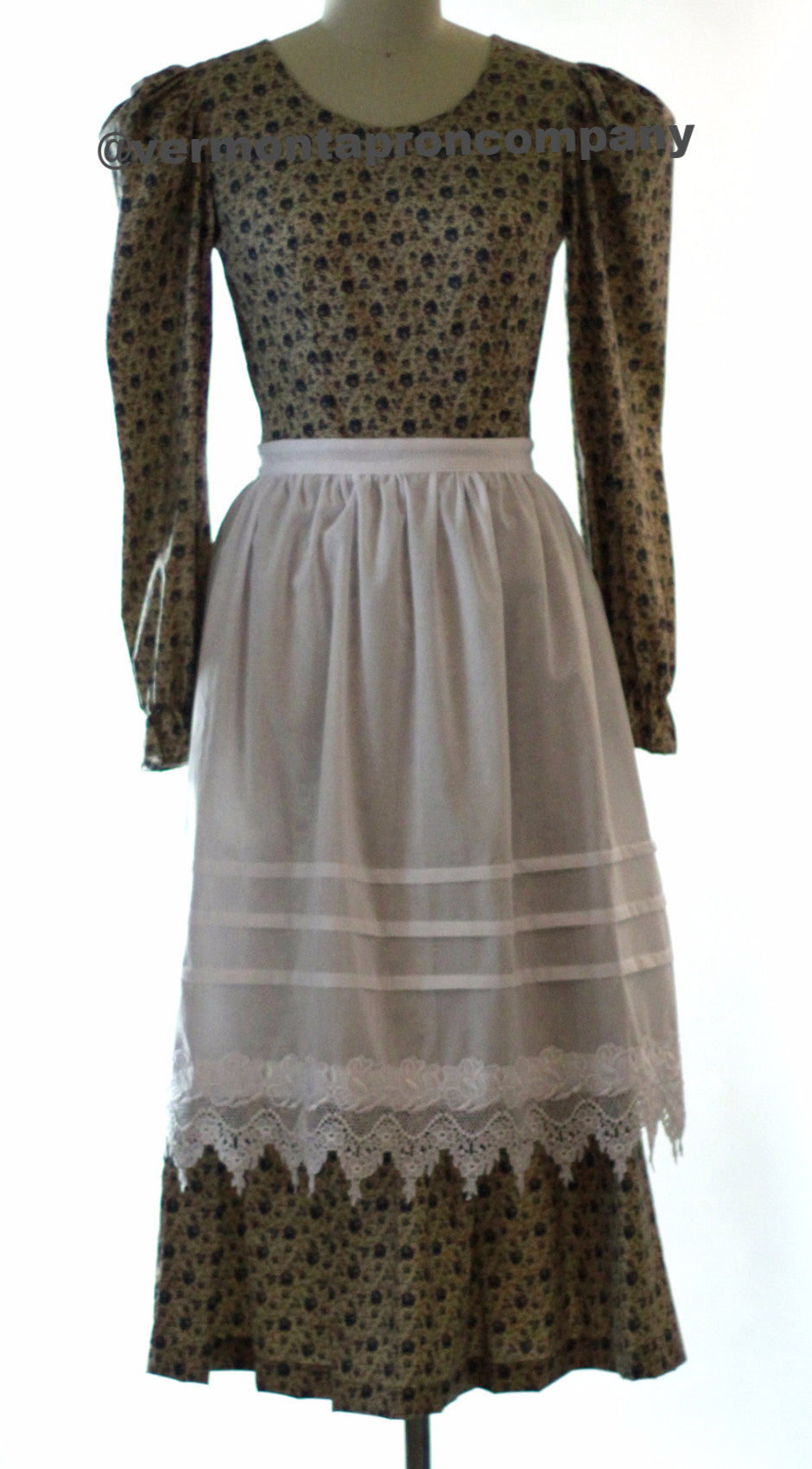 Lace Batiste Half Apron 