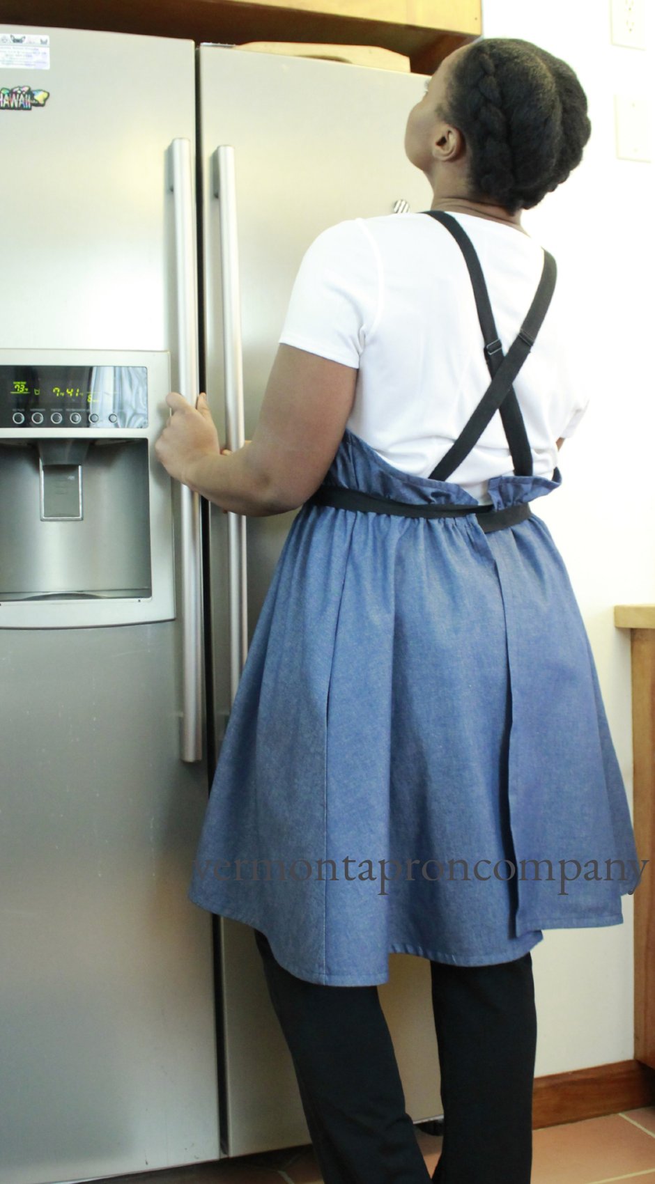 XS-5X A-Line Crossback Apron in Denim, back view