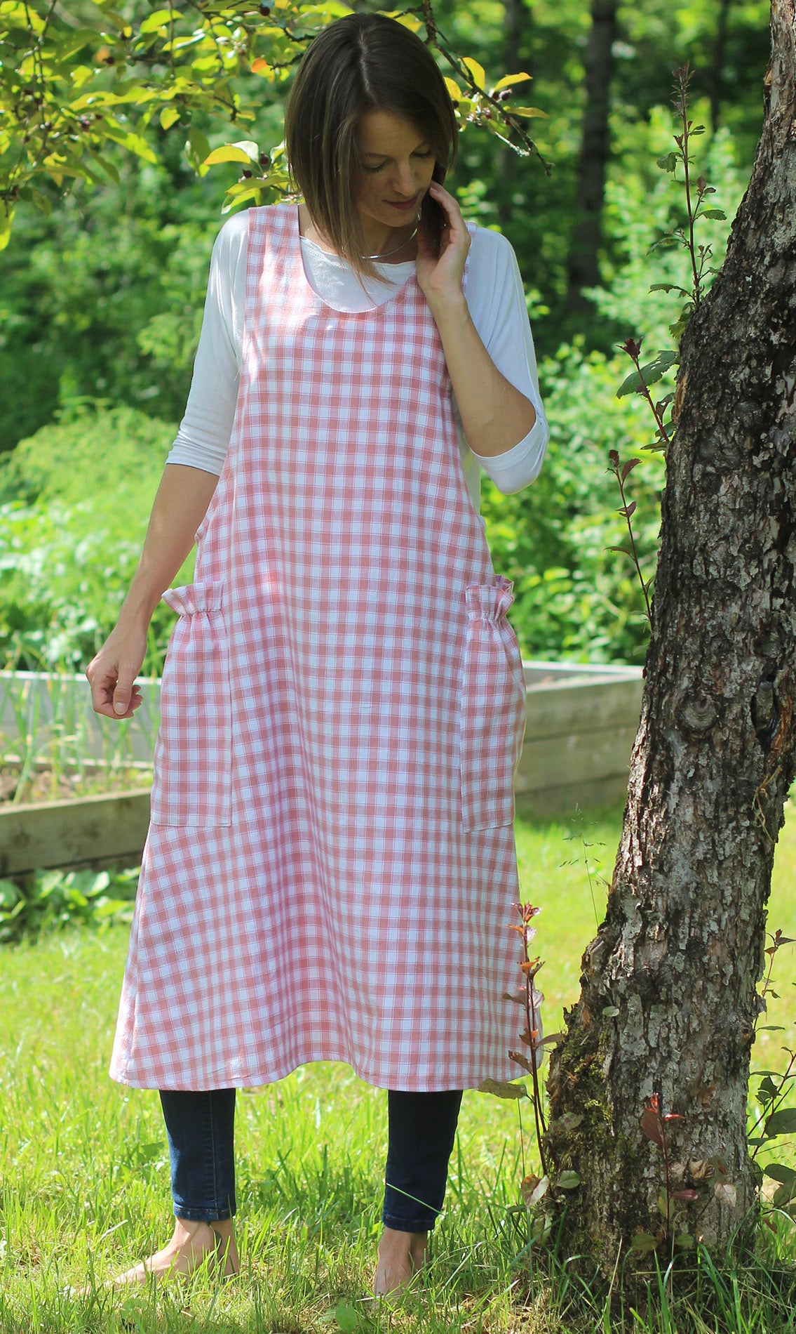 XS-5X No Ties Crossback Apron in 100% Cotton Pink and White Check Homespun - Front View