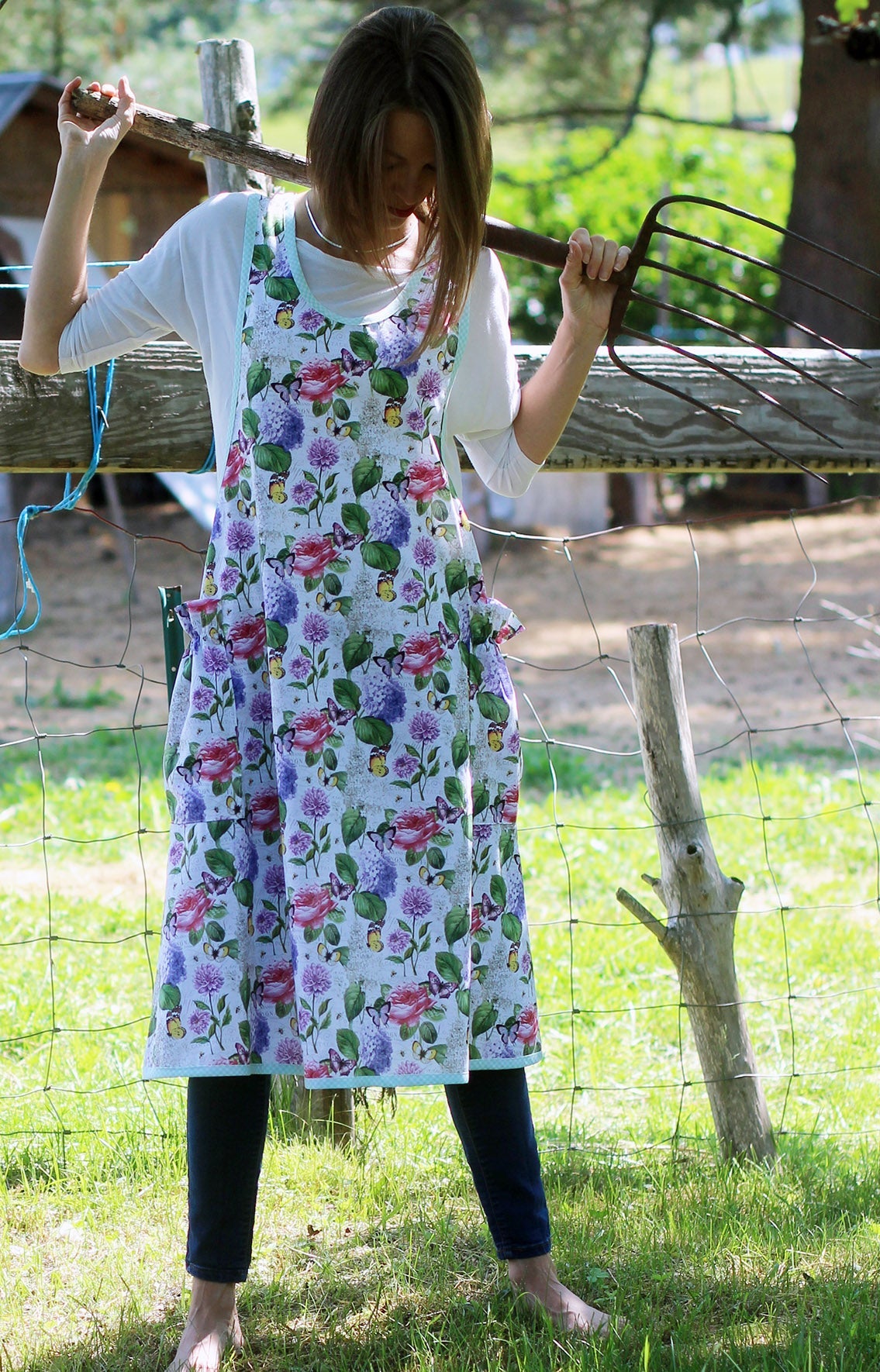 XS-5X Spring Floral - No Tie Crossback Apron - Front View 2