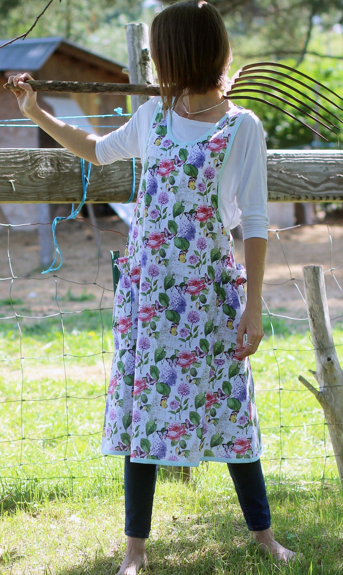 XS-5X Spring Floral - No Tie Crossback Apron - Front View 3