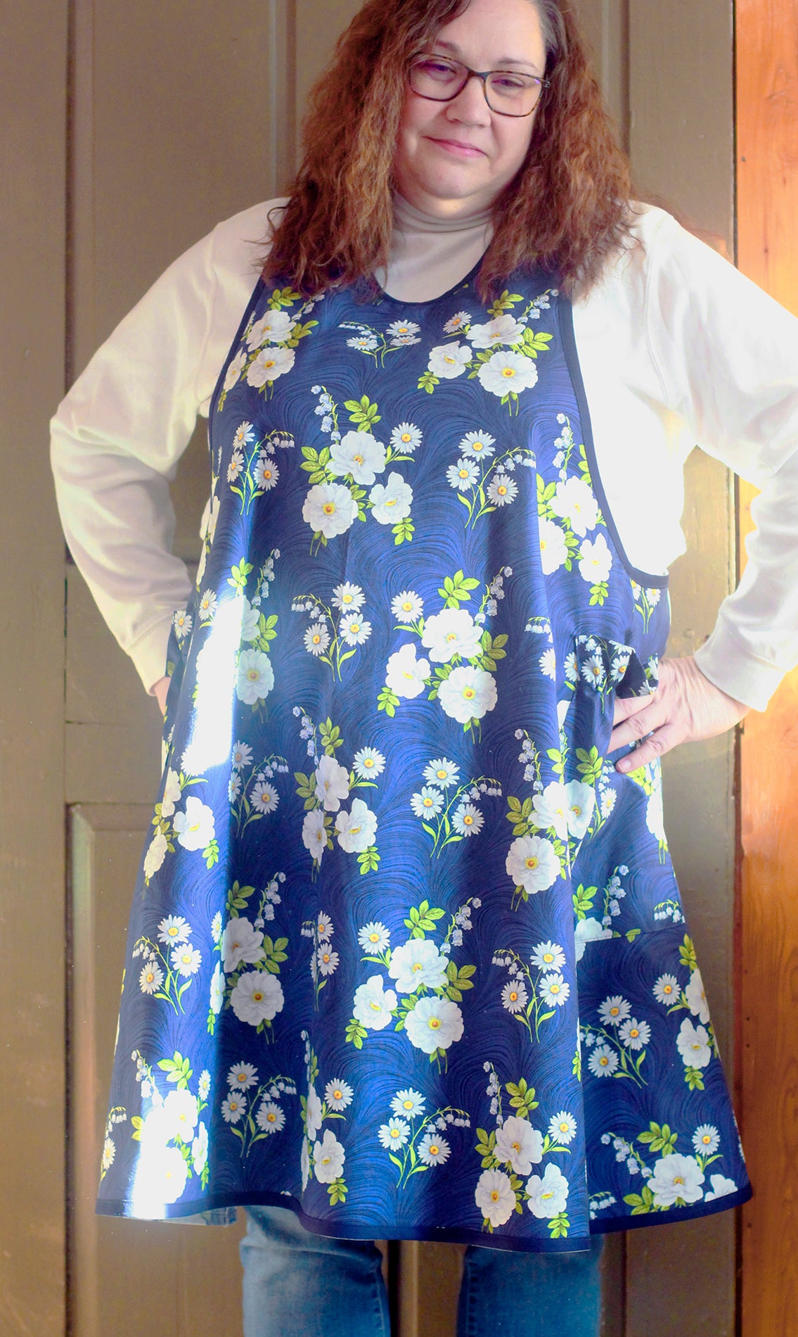 XS-5X No Tie Apron in Dark Blue Floral  - Front View 1