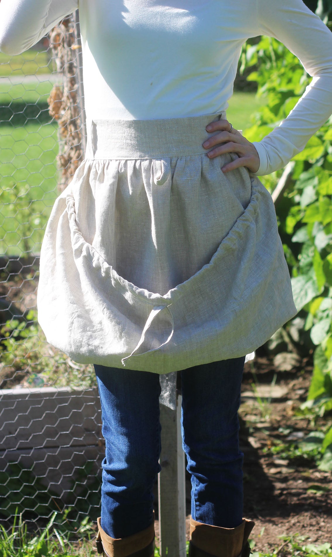 Gathering Apron in Oatmeal 100% Flax Linen in Reg and Plus Size. - Closed Front View 