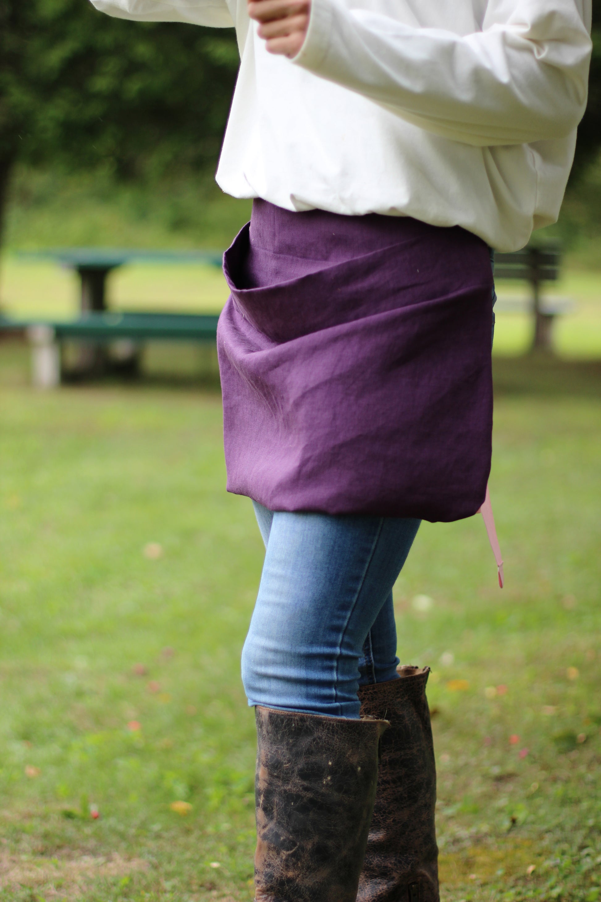 Pouch Apron in Eggplant Linen - side view