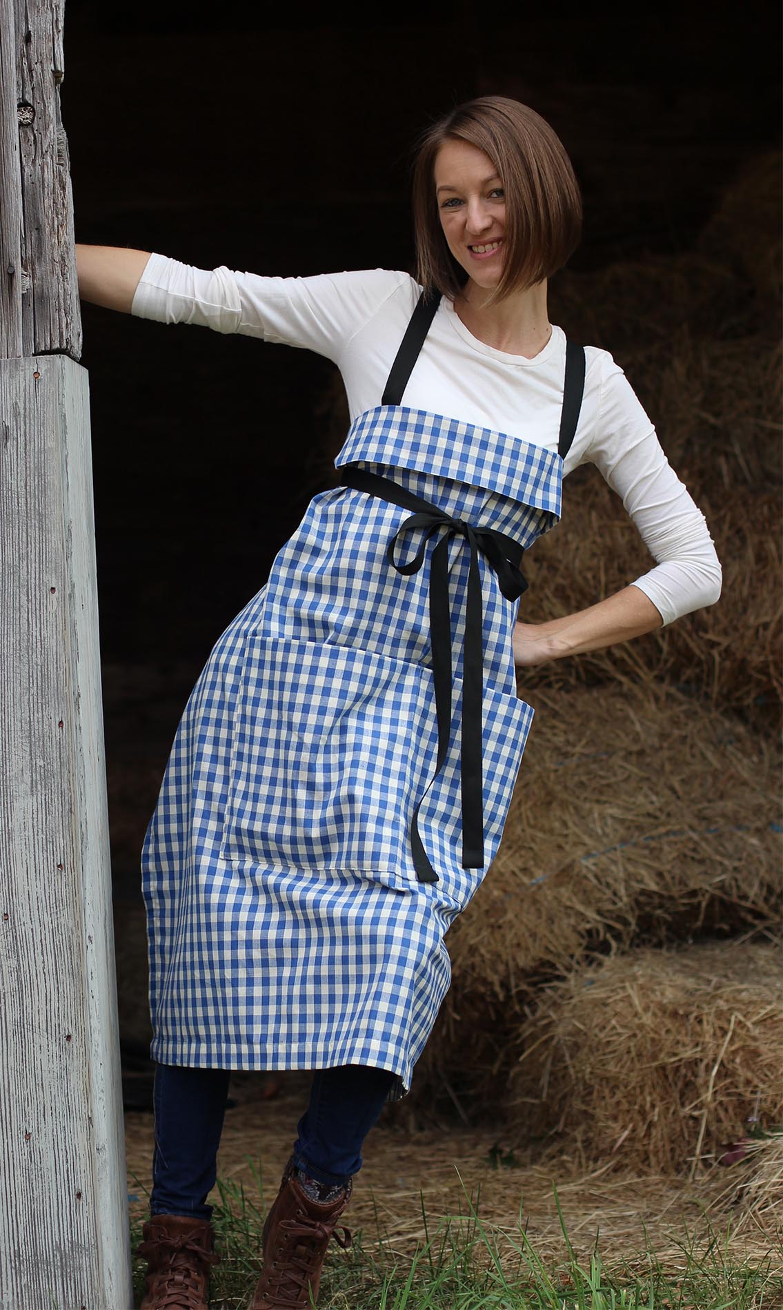 The Wrap Apron in Blue and White Check by The Vermont Apron Company - Pocket View